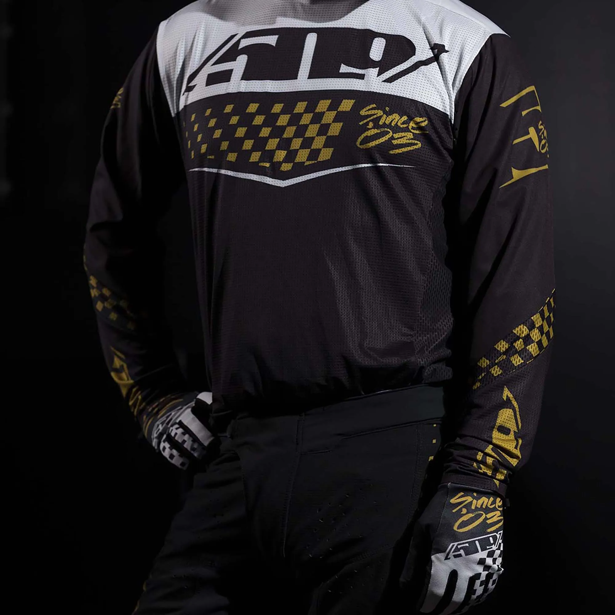 509  Race 5 Jersey Long Sleeve Drop Tail Perforated Light Speedsta Black Gold