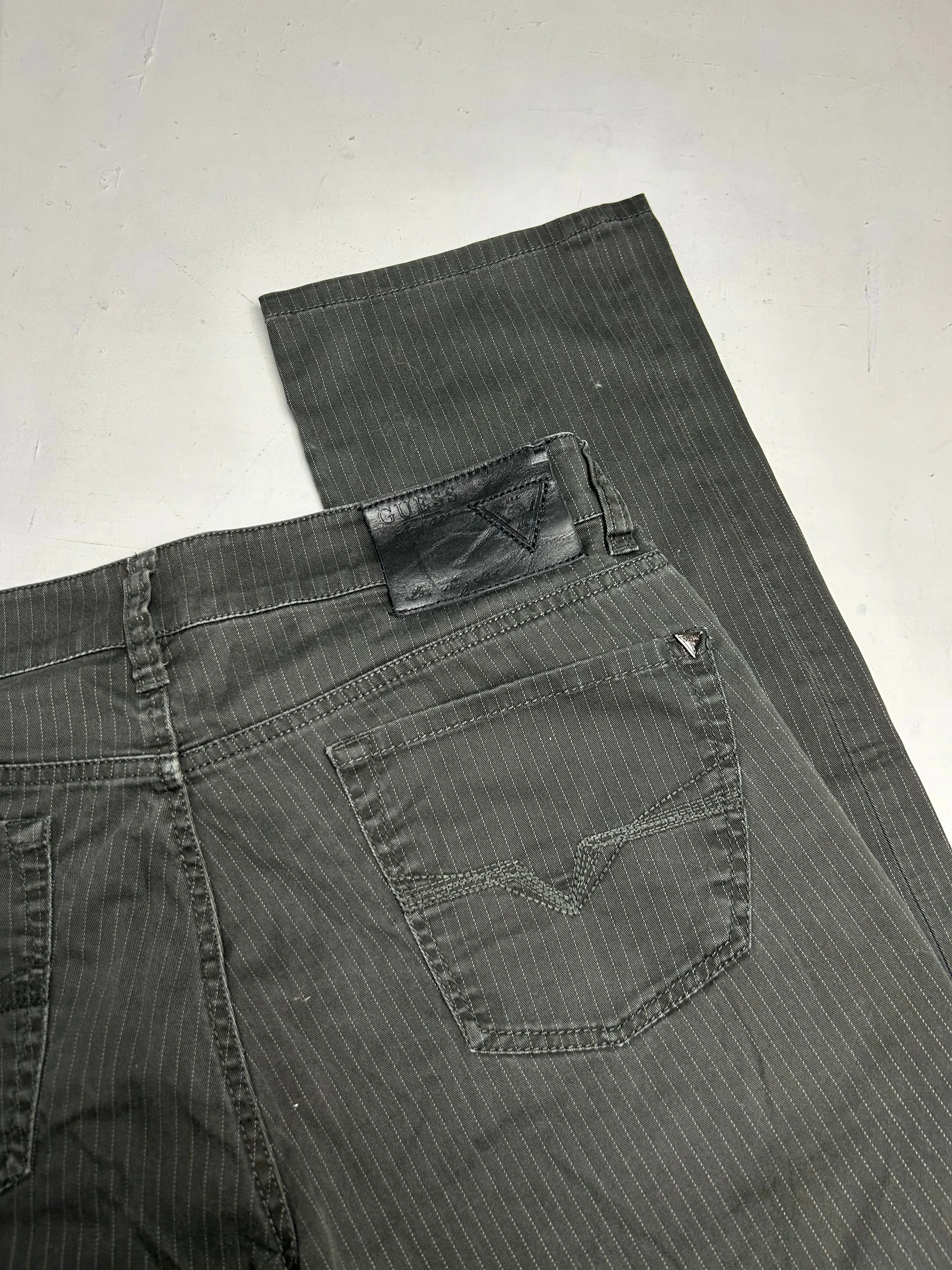 Grey denim low waist baggy pants (M)
