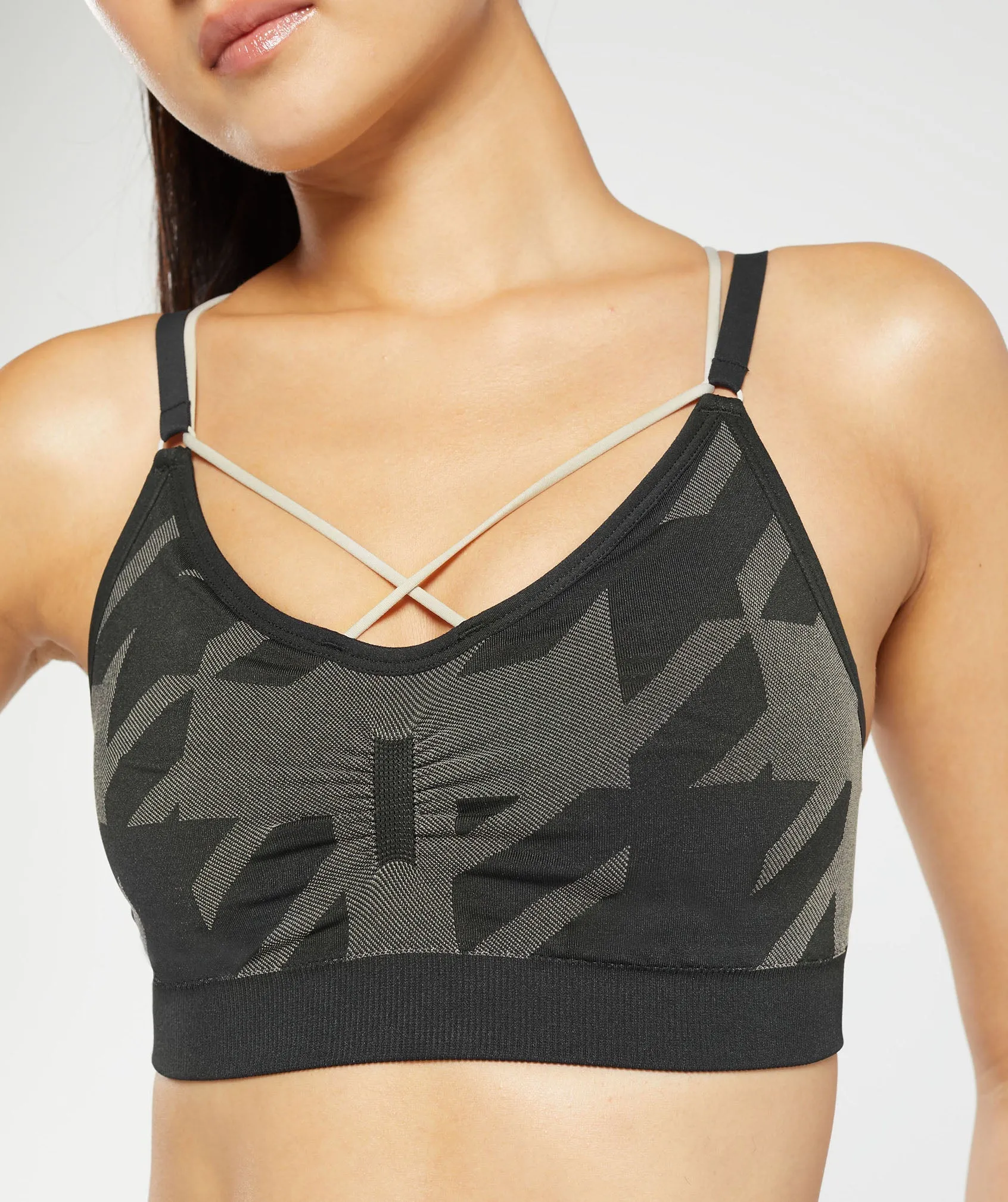 Gymshark Apex Limit Seamless Ruched Sports Bra - Black/Washed Stone Brown